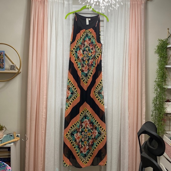 Emma & Michele Dresses & Skirts - Emma & Michelle Sz 14 Maxi Dress Floral geometric 1M